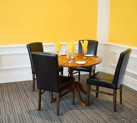 Yorkshire Gateway 사우스밀퍼드